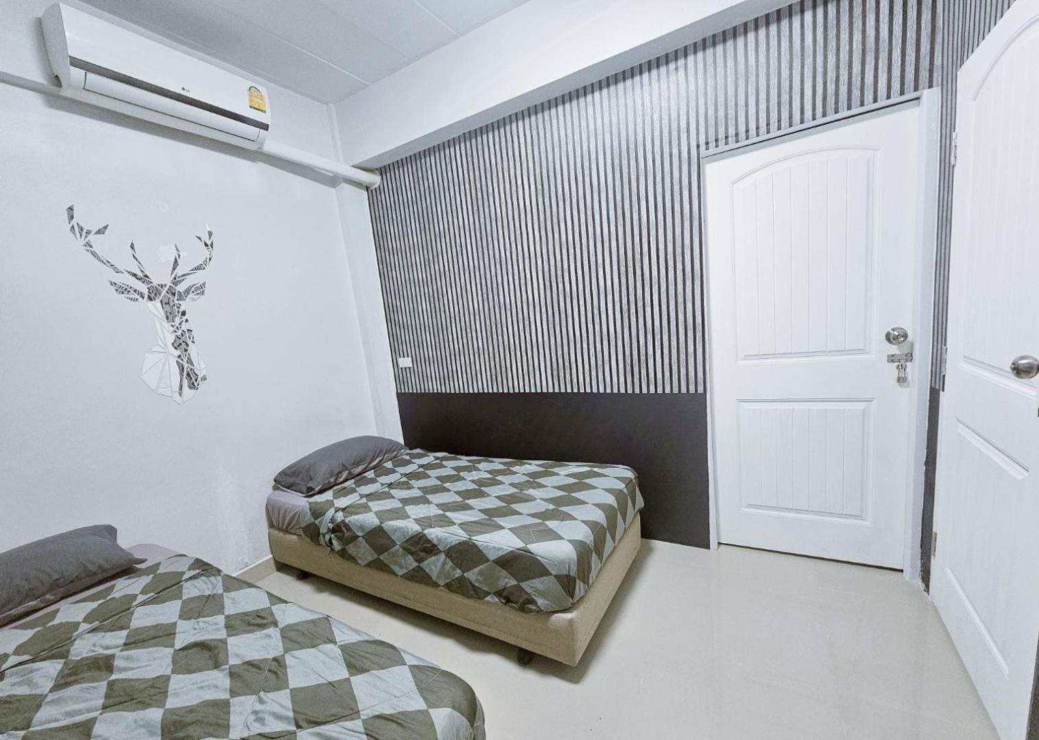 Future Hostel Pattaya Nong Prue Exteriör bild